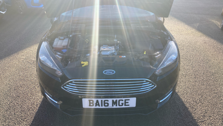 Ford Focus 1.0 EcoBoost 125 Titanium 5dr Petrol Hatchback